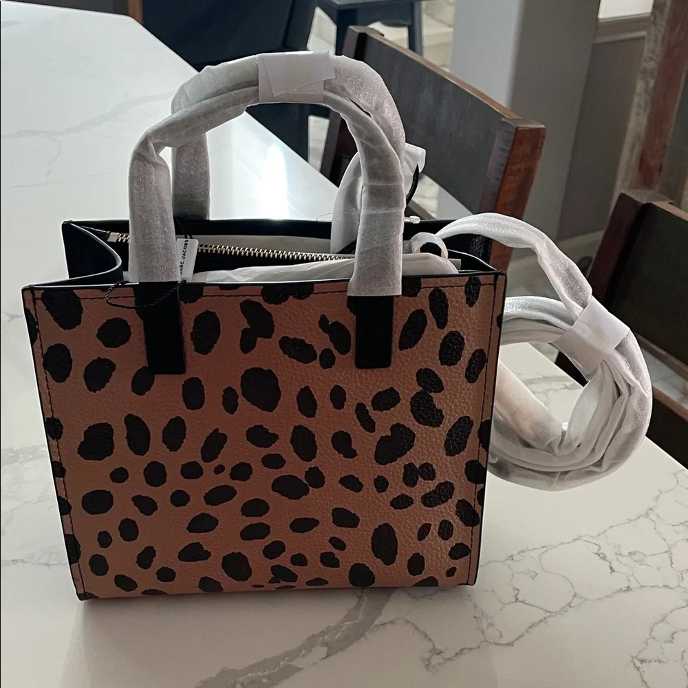 Marc Jacobs Leopard Print Tote in Tan and Black - Picture 9 of 10